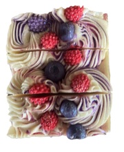 Load image into Gallery viewer, Berry Bliss Soap